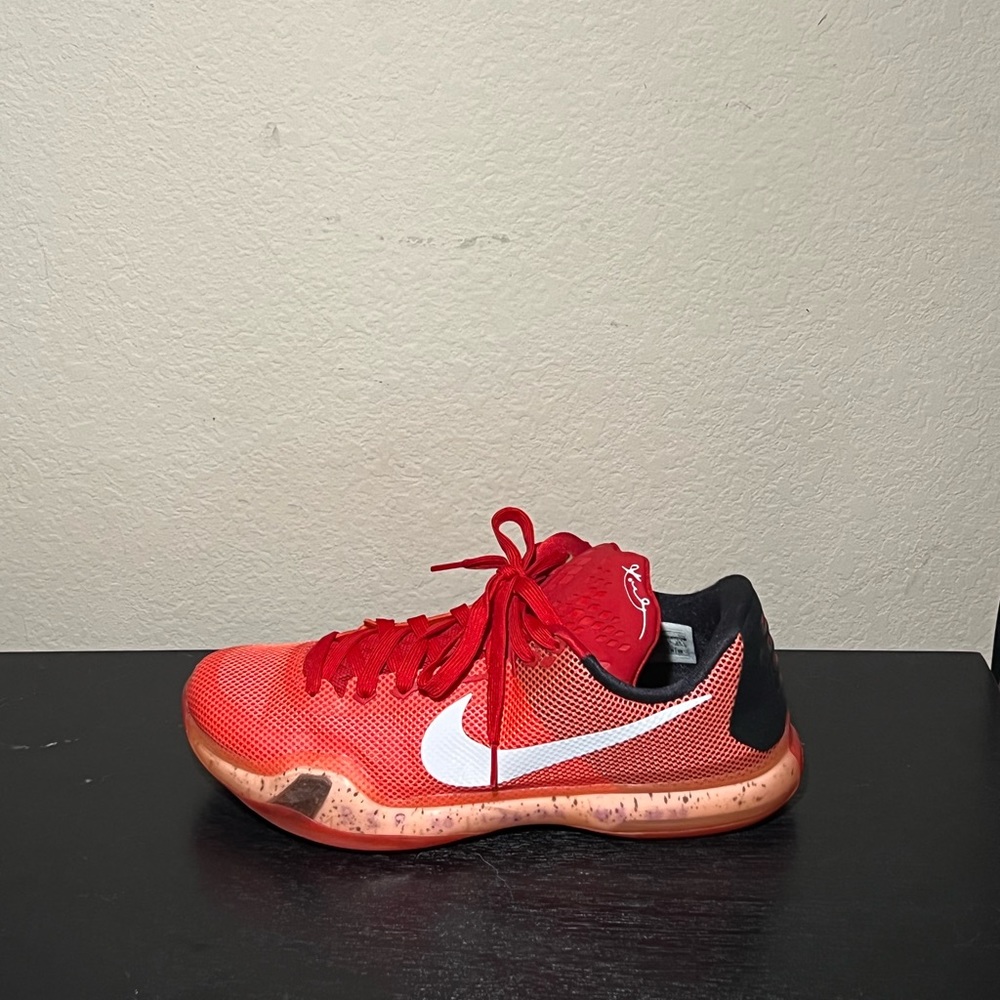 Kobe X Majors / Hot Lava